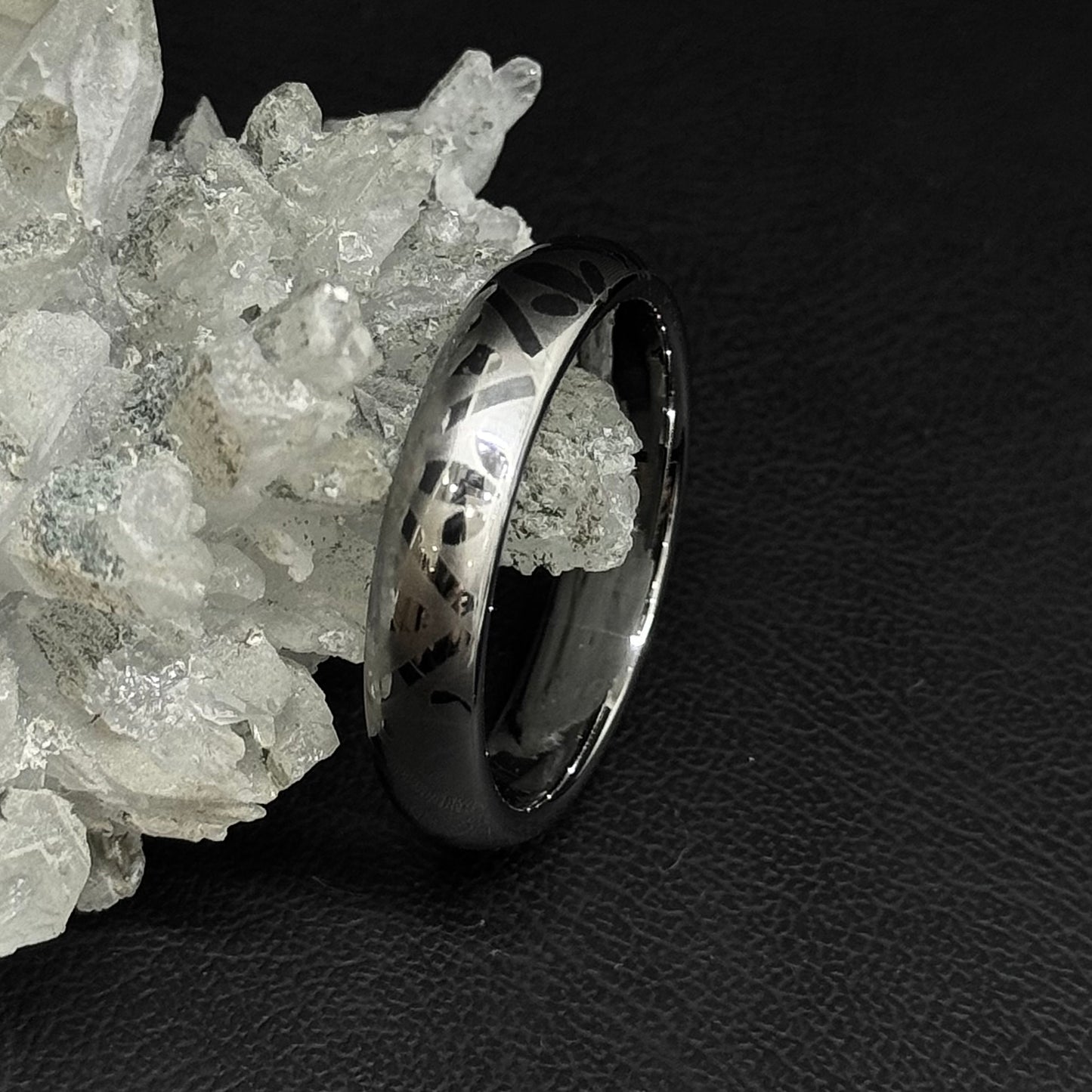 Anillo de Tungsteno con Figura de Agave